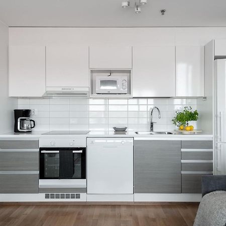 Sleepwell Apartments Itaekeskus, Close To Metro เฮลซิงกิ ภายนอก รูปภาพ