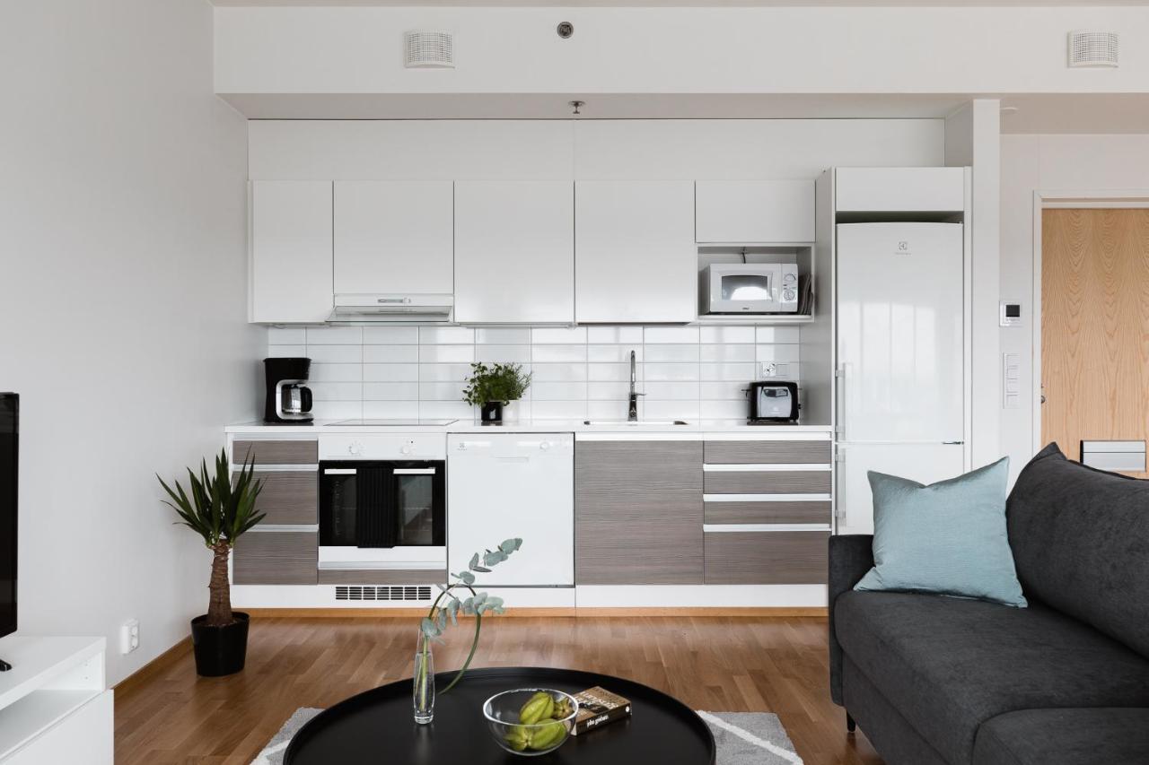 Sleepwell Apartments Itaekeskus, Close To Metro เฮลซิงกิ ภายนอก รูปภาพ