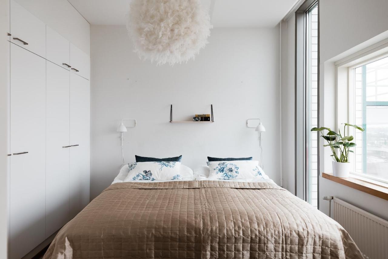 Sleepwell Apartments Itaekeskus, Close To Metro เฮลซิงกิ ภายนอก รูปภาพ