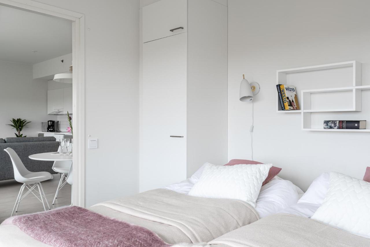 Sleepwell Apartments Itaekeskus, Close To Metro เฮลซิงกิ ภายนอก รูปภาพ
