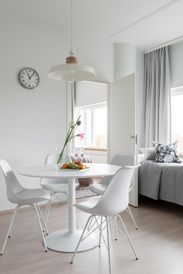 Sleepwell Apartments Itaekeskus, Close To Metro เฮลซิงกิ ภายนอก รูปภาพ